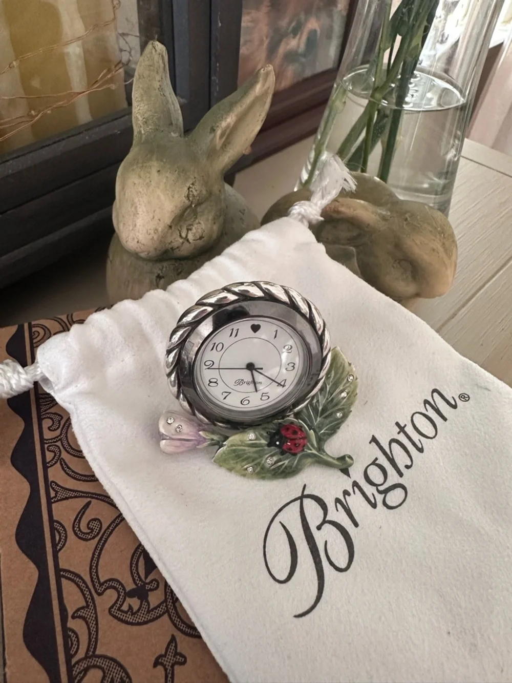 Brighton Marvels Ladybug Flower Mini Desk Clock